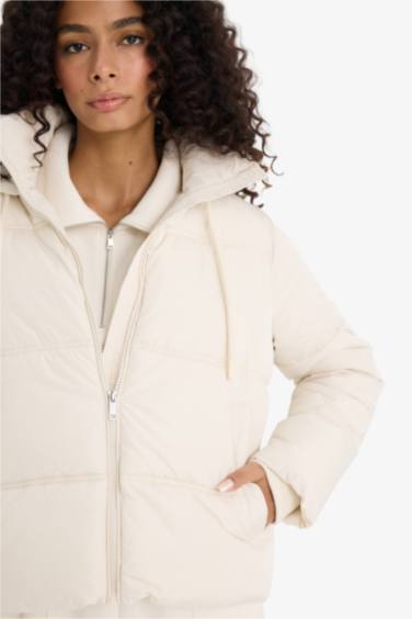 бас киімді Пальто