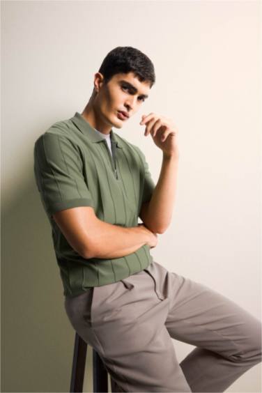 Standard Fit Zippered Polo Neck Knit Short Sleeve T-Shirt