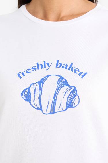 سيت بجامة تيشيرت و شورت كابري قصة عادية من Fall in Love - قطعتين