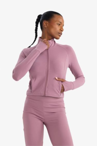 جاكيت سليم فيت بياخة عالية بجيب وبطانة ناعمة