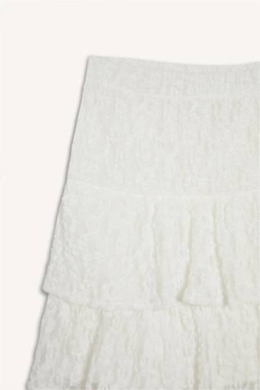 Юбка А-силуэта средней посадки из кружевного материала с подкладкой из трикотажа