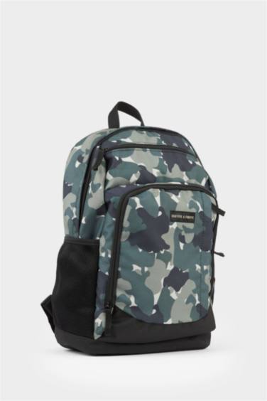 Erkek Kamuflaj Desenli Sırt Çantası