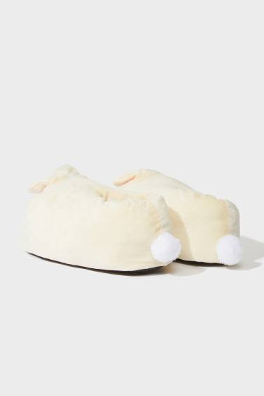 Woman Flat Leg Home Boots