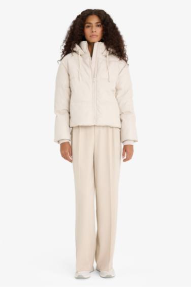 Doudoune en similicuir à capuche avec doublure polaire Coupe régulière