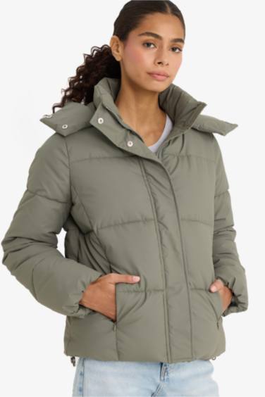 бас киімді Пальто