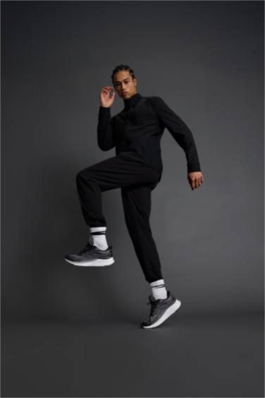 DeFactoFit Standard Fit Woven Joggers
