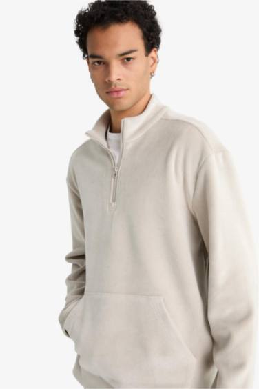 Regular Fit Dik Yaka Yarım Fermuarlı Kadife Sweatshirt