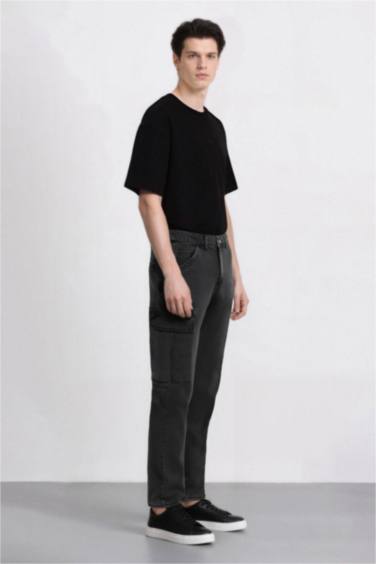 %100 Pamuk Relax Fit Rahat Kesim Düz Paça Kargo Cepli Jean Pantolon