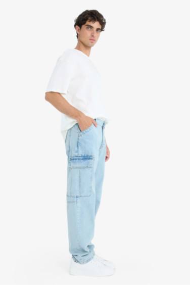 Relax Fit Straight Leg Cargo Jeans