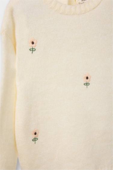 بلوز صوف بناتي قصة عادية بياخة مستديرة