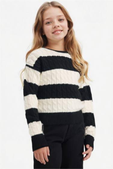 Girl Regular Fit Crew Neck Stripped Knitwear Pullover