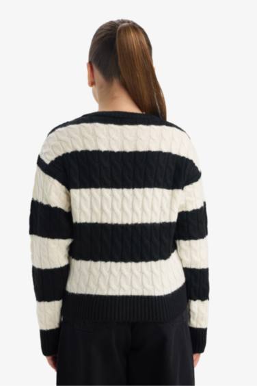 Kız Çocuk Bisiklet Yaka Çizgili Triko Kazak