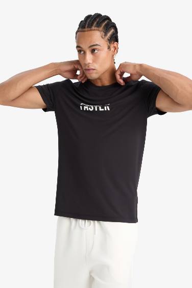 Hızlı Kuruyan Slim Fit Dar Kesim Bisiklet Yaka Baskılı Sporcu Kısa Kollu Tişört