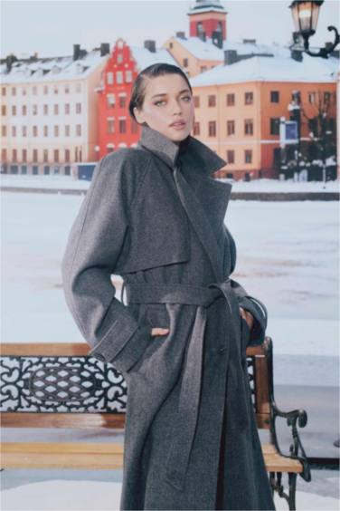 Afra x DeFacto Kuşaklı Cepli Uzun Kaşe Kaban