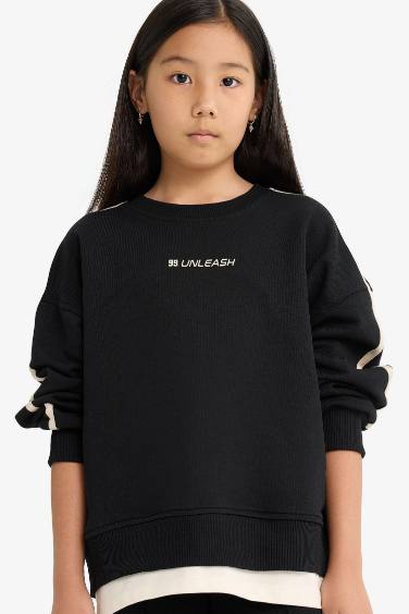 Girl Oversize Loose Fit Crew Neck Printed Sweatshirt