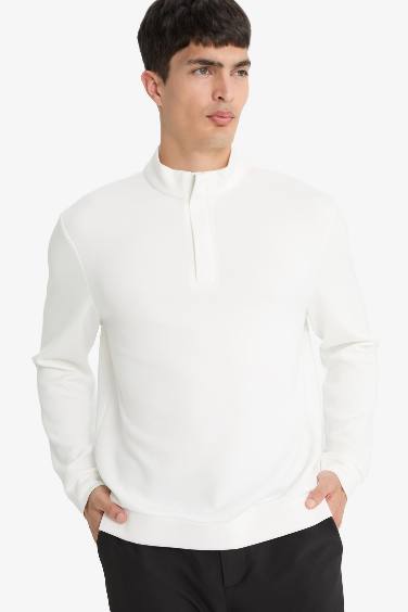 Regular Fit Dik Yaka Yarım Fermuarlı Sweatshirt