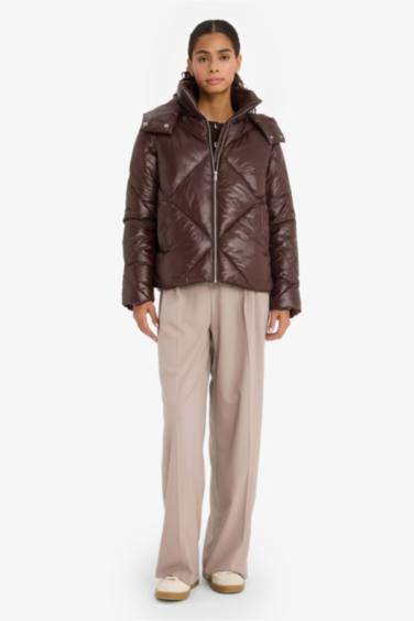 Doudoune imperméable à capuche Coupe régulière