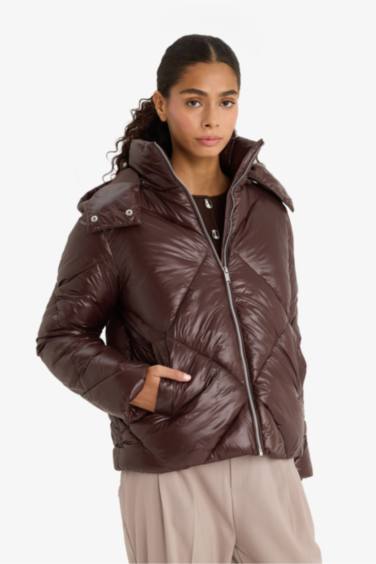 Doudoune imperméable à capuche Coupe régulière