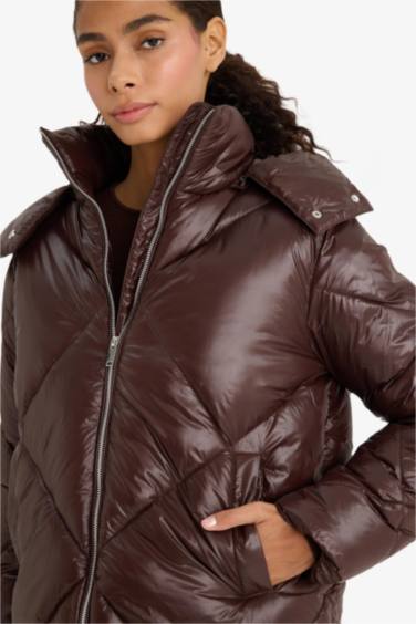 Doudoune imperméable à capuche Coupe régulière