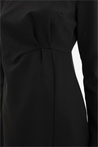 Robe à manches longues et col rond Coupe régulière