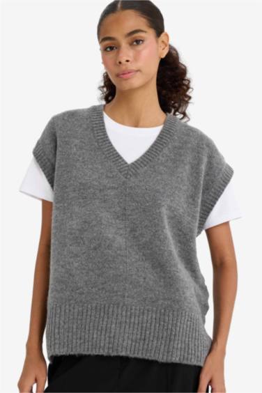 Regular Fit V Yaka Triko Süveter