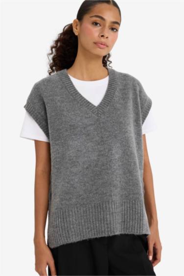 Regular Fit V Yaka Triko Süveter