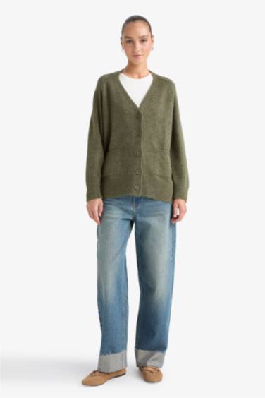 Oversize Geniş Kalıp V Yaka Yumuşak Dokulu Düğmeli Hırka