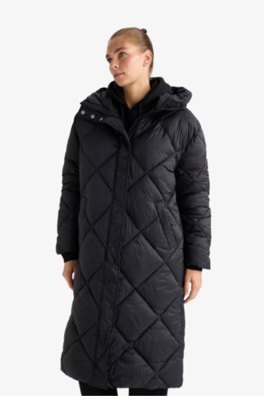 бас киімді Пальто