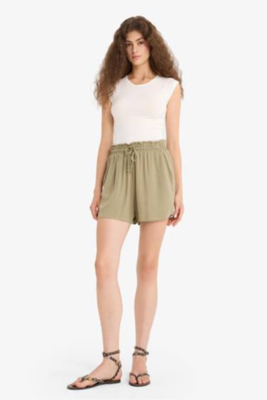 Crinkle Viscose Normal Waist Short Leg Shorts