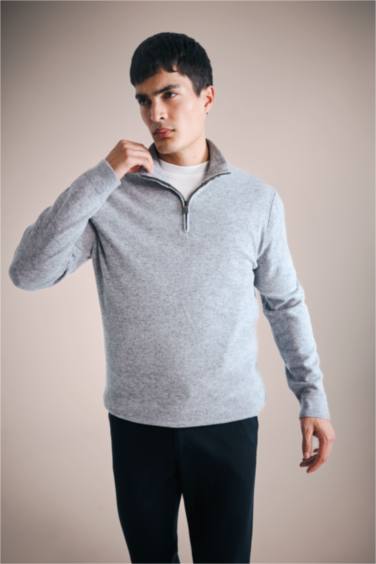 Standard Fit Turtleneck Knitwear Pullover