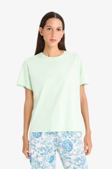 Fall in Love Regular Fit Striped Top Shorts 2 Piece Pajama Set