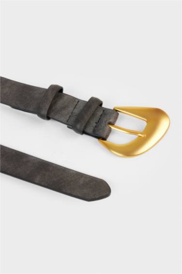 حزام جلد صناعي بمشبك كبير