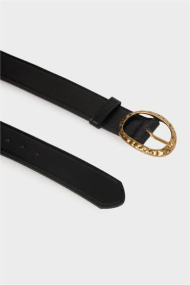 حزام جلد صناعي بمشبك كبير