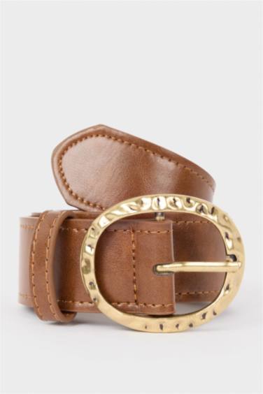 حزام جلد صناعي بمشبك كبير