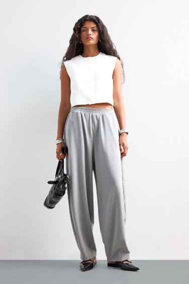 Balloon Fit Regular Waist Trousers