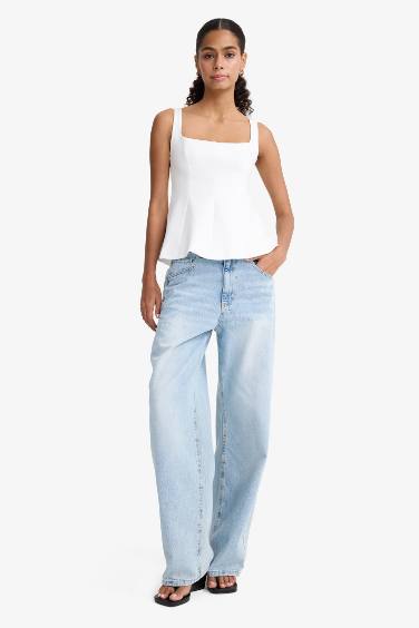 Fitted Kare Yaka Askılı Bluz