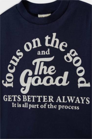 سيت بيبي ولادي تيشيرت وبنطلون بجامة بطبعة شعار قصة عادية - قطعتين