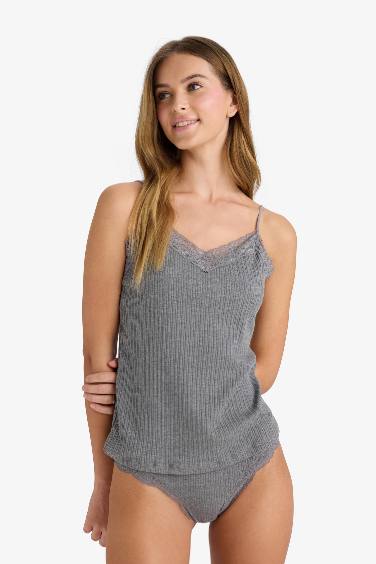 Fall in Love Lace Detailed Rib Undershirt