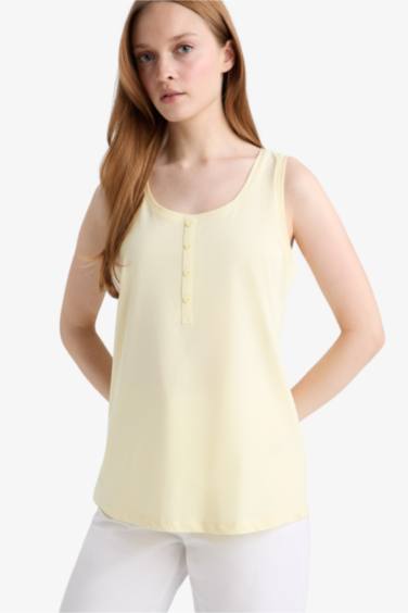 بلوزة كت قصة عادية بياخة مستديرة