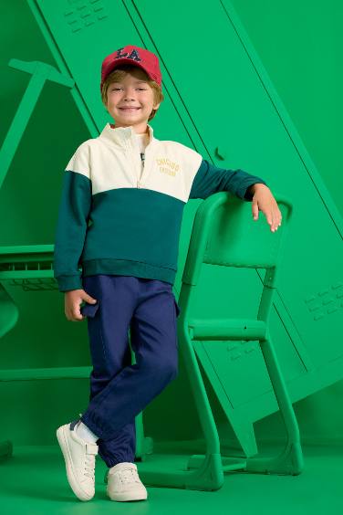 بنطلون كارجو اولادي جبردين بخصر مطاطي بجيب