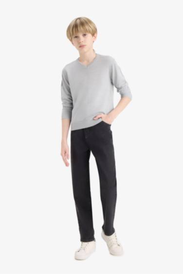 Мальчик, свитер с V-образным вырезом