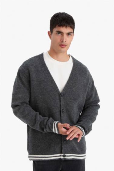 Relax Fit V-Neck Knitwear Cardigan