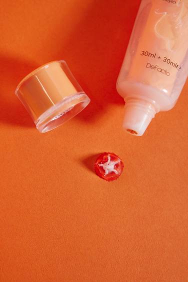 GlowIN Vanilya ve Badem Özlü Nemlendirici El Kremi – Çift Etkili Besleyici & Onarıcı Formül (75ml)