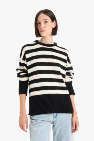 Oversize Geniş Kalıp Bisiklet Yaka Çizgili Triko Kazak