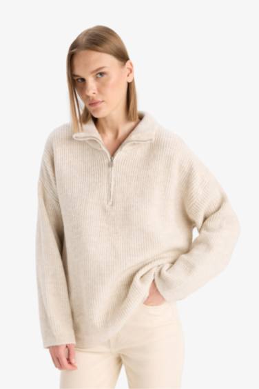 بلوز تريكو قصة مريحة وياخة عالية بسحاب