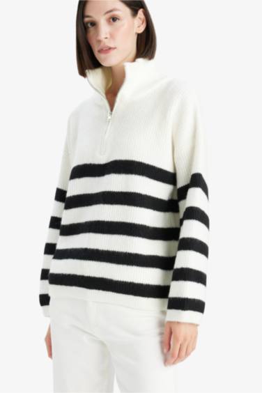 Relax Fit Half-Zip Knit Pullover