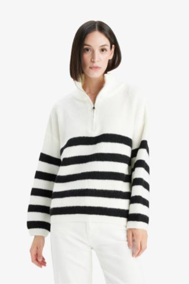 Relax Fit Half-Zip Knit Pullover