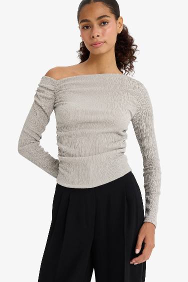 Slim Fit One Shoulder Crepe T-Shirt