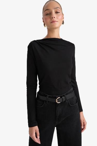 Slim Fit Crew Neck Long Sleeve T-Shirt