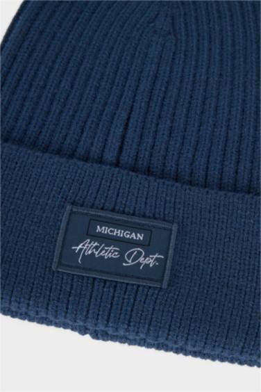 Man Fleece Lined Labeled Beanie